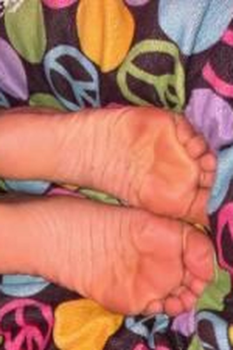 Mmmm - Screenshot 1 of 4 - Foot Fetish