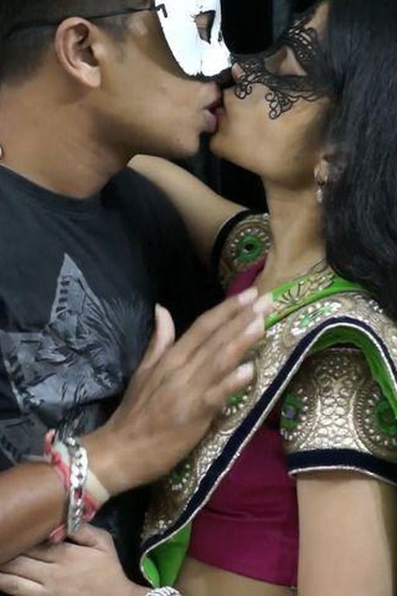 TP-manyvidsindianbhabhijigna-role-play-rj-in-saree-couple-sex-indian
