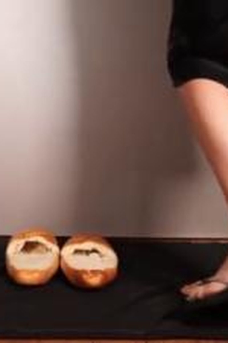 MILF Model Bread Slippers - Screenshot 1 of 4 - Femdom