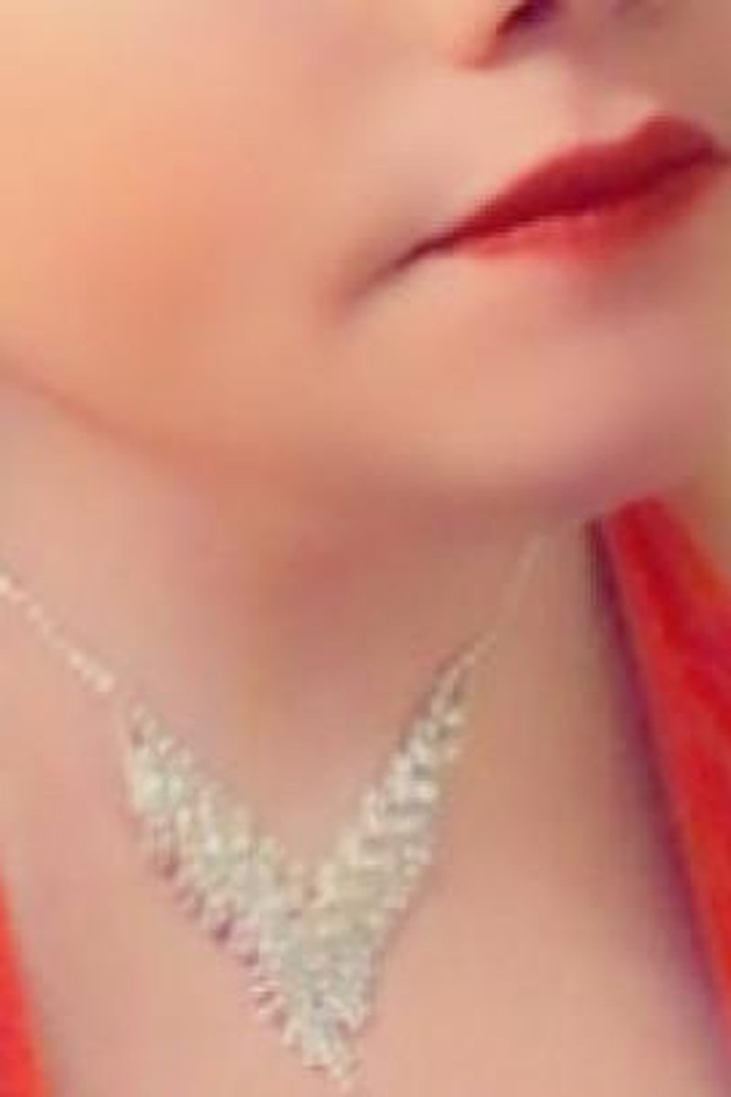 Tit Flashing - Screenshot 1 of 4 - Big Tits