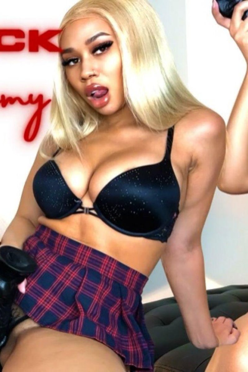 BBC Cuckold Academy - Screenshot 1 of 4 - BBC