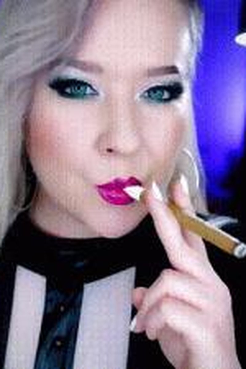 Manipulative - Screenshot 1 of 4 - Cigar Fetish