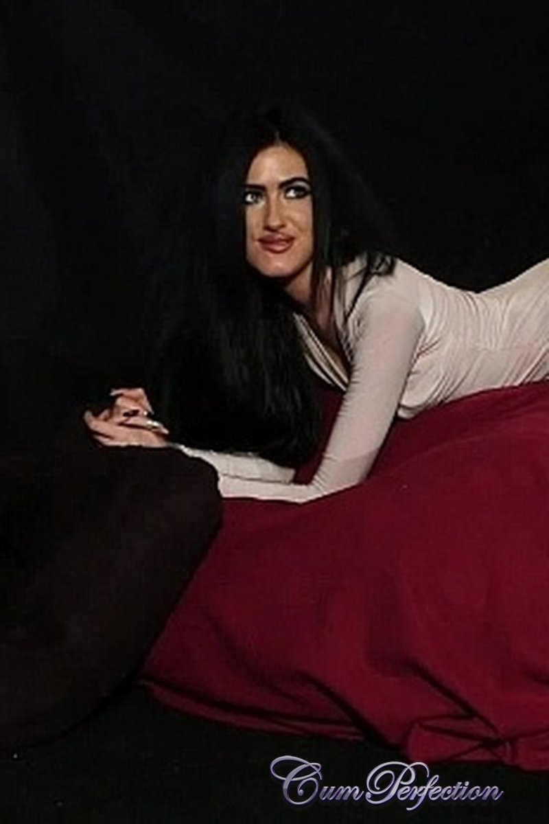 Spitroast Facials - Screenshot 1 of 4 - All Sex