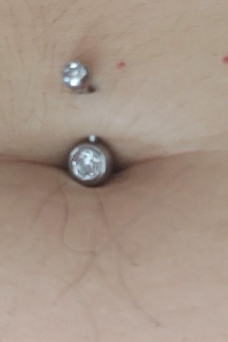 Belly Button - Screenshot 1 of 4 - Babes