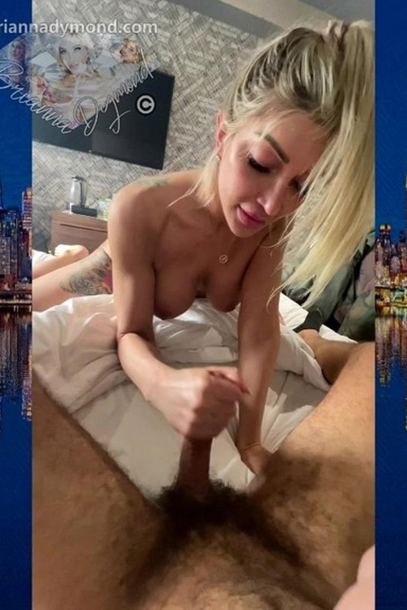 Random Stranger BJ - Screenshot 1 of 4 - Amateur
