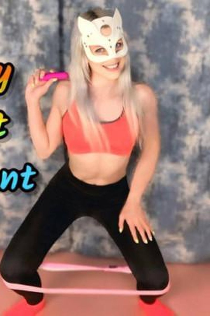 Naughty Workout Experiment - Screenshot 1 of 4 - Fetish