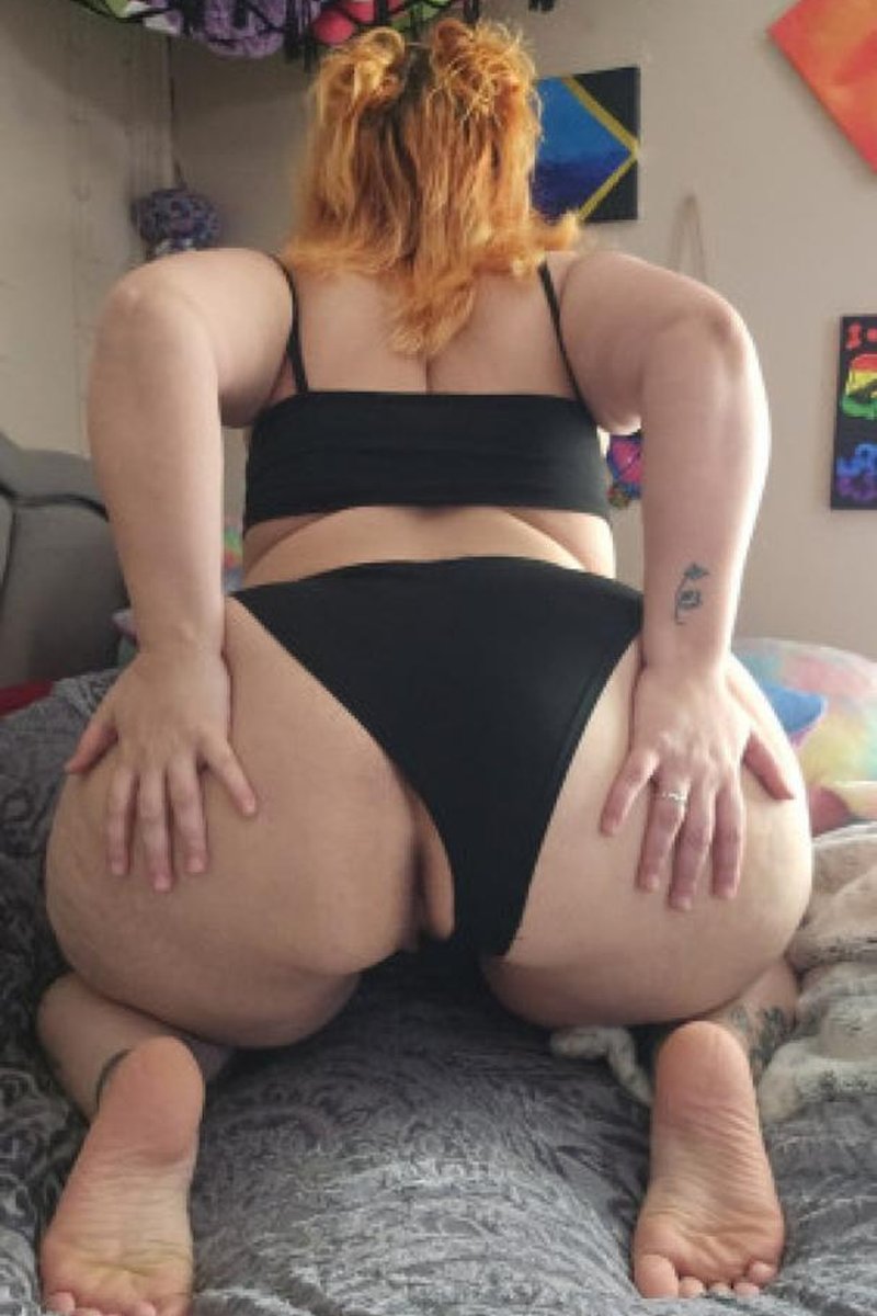 Clear Buttplug - Screenshot 1 of 4 - Ass Fetish