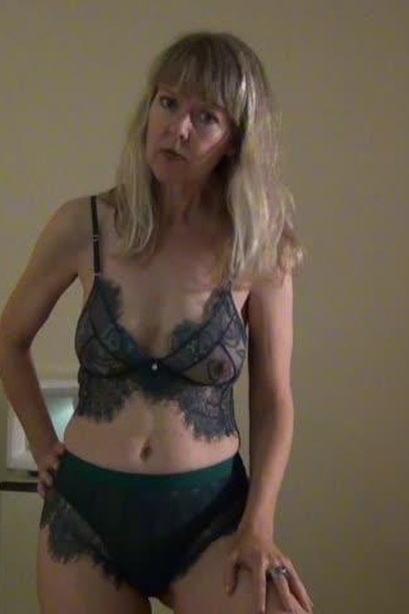 Cum Countdown JOI - Screenshot 1 of 4 - Humiliation