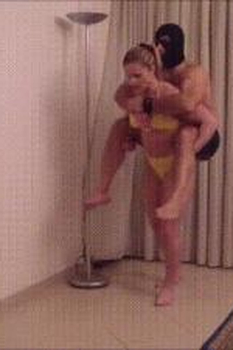 Piggyback - Screenshot 1 of 4 - Bodybuilder