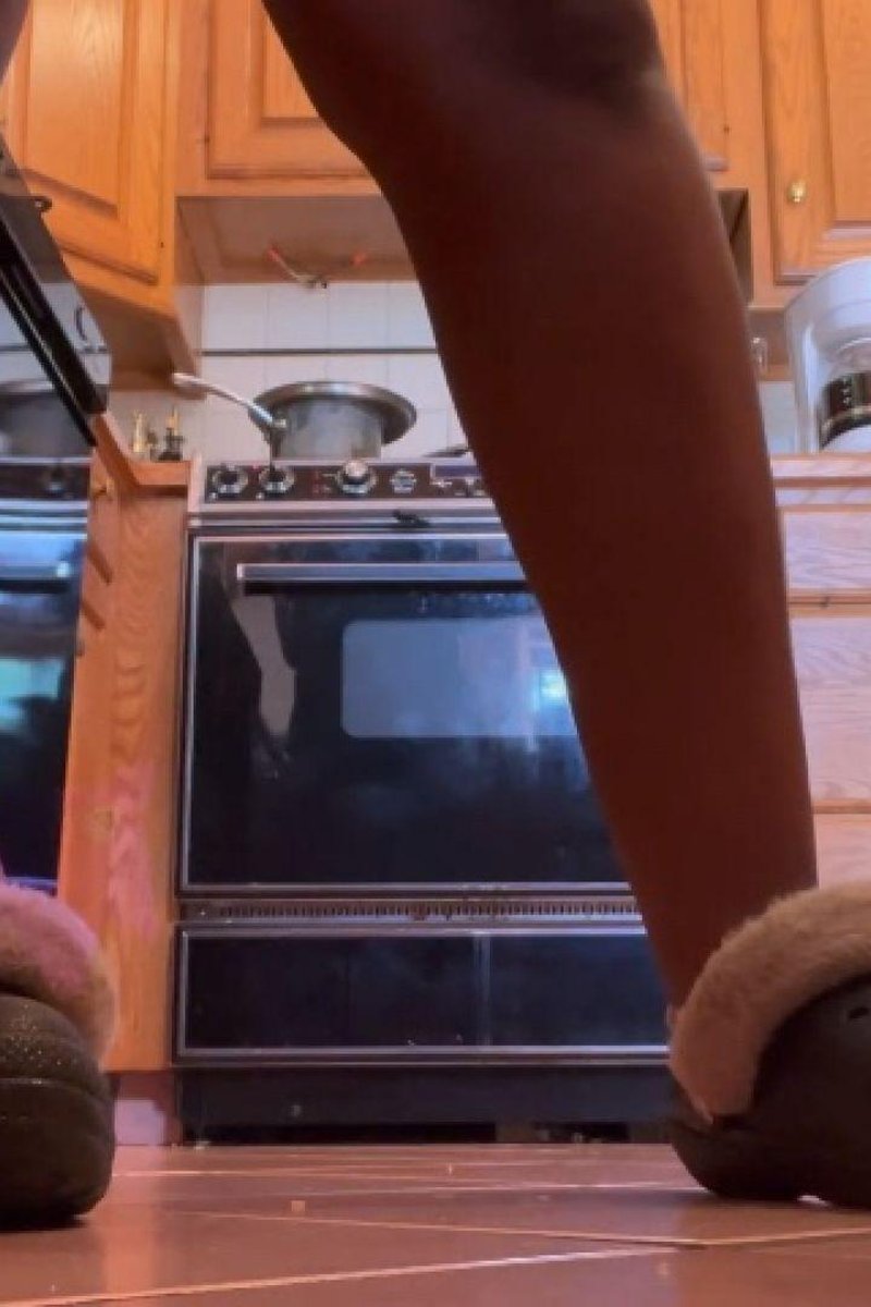 Leg Work - Screenshot 1 of 4 - Ass Fetish