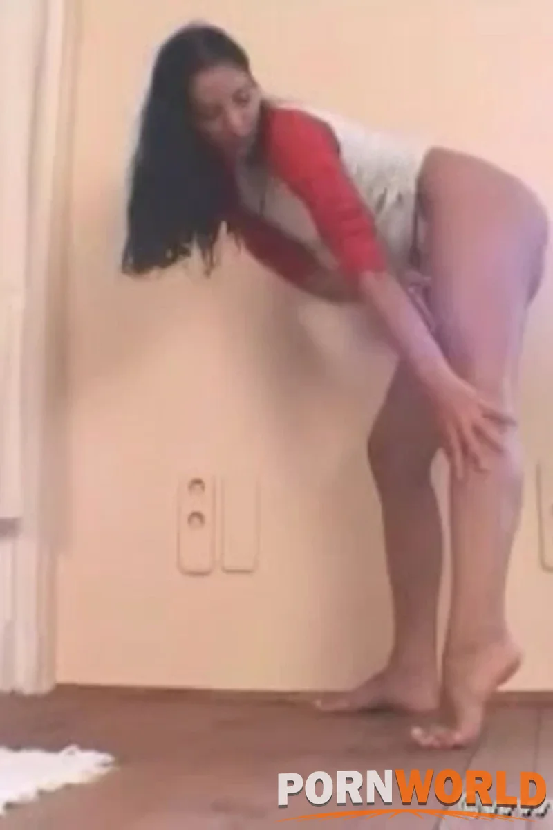 Lara 'S Casting - Screenshot 1 of 4 - European