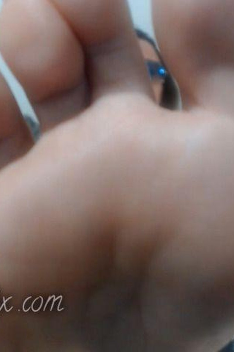 TP-manyvidsspanishfindomsonia-my-feet-drive-you-crazy-spanish-audio