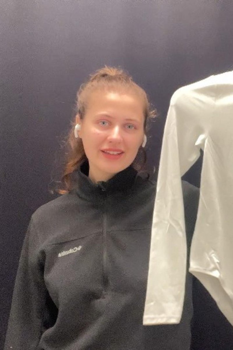 Almost Ready - Screenshot 1 of 4 - Babes