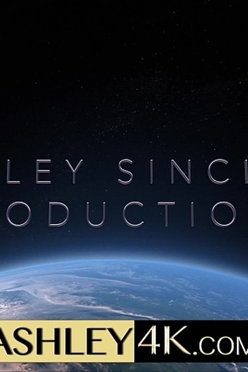 Bra Dance - Screenshot 1 of 4 - Brown Hair