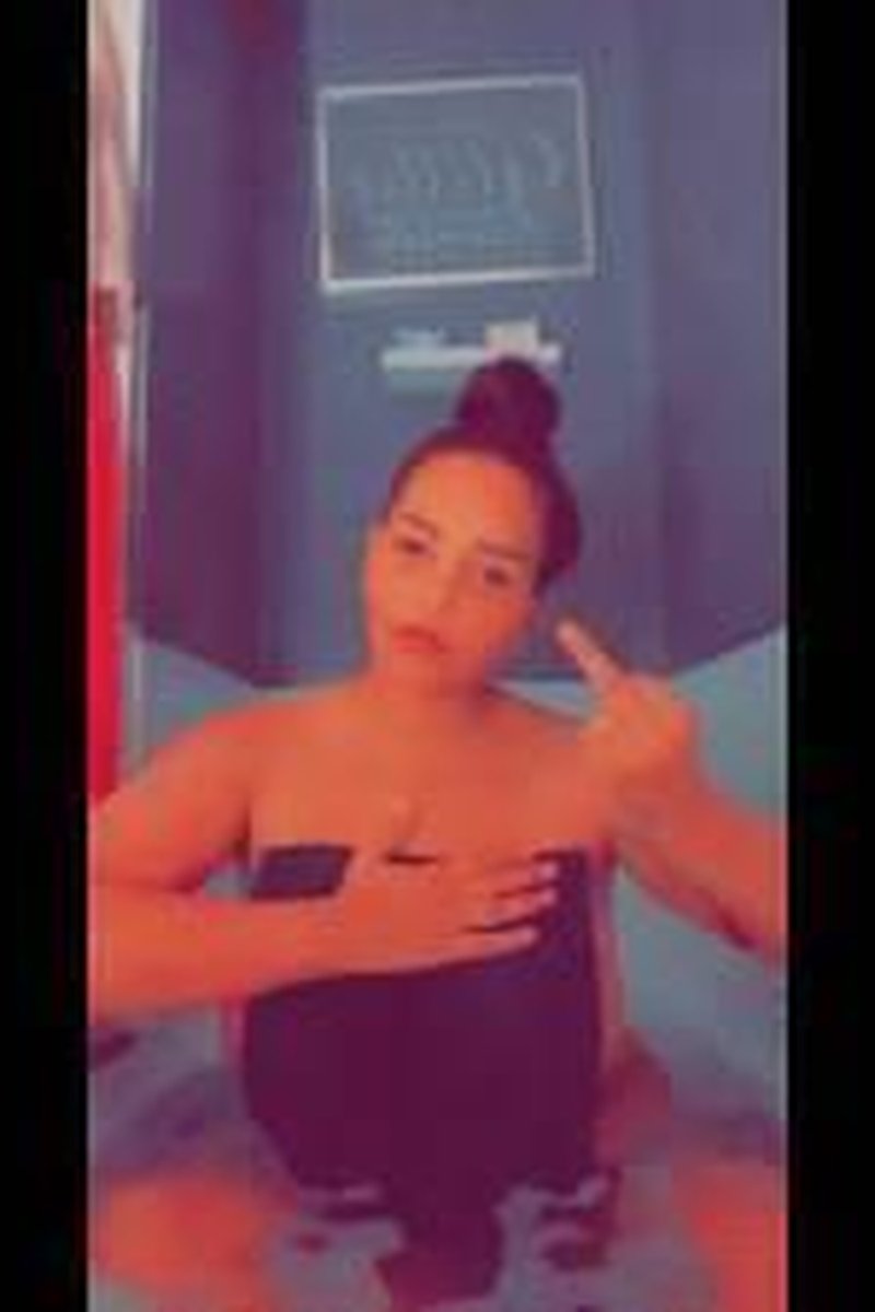 Big Melons - Screenshot 1 of 4 - Big Tits