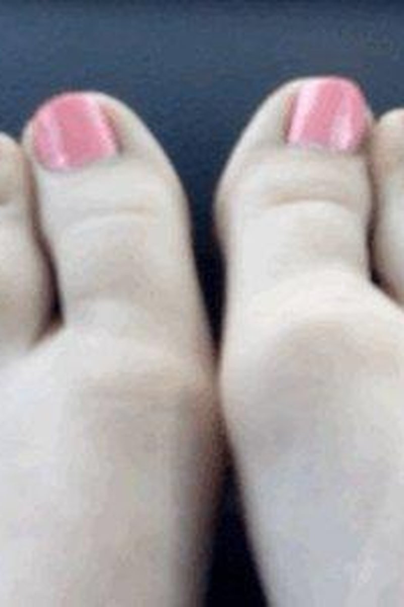 Toe Wiggling - Screenshot 1 of 4 - Foot Fetish