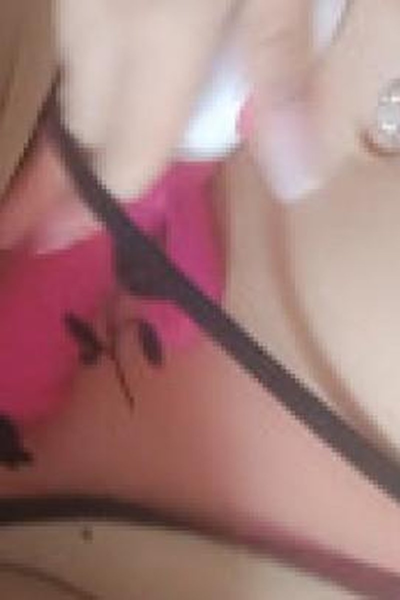 Hot Mammy - Screenshot 1 of 4 - Babes