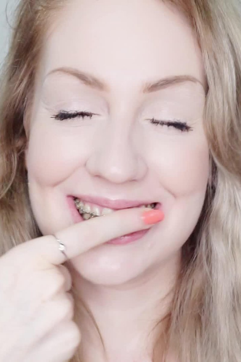 Finger Brushing - Screenshot 1 of 4 - Braces