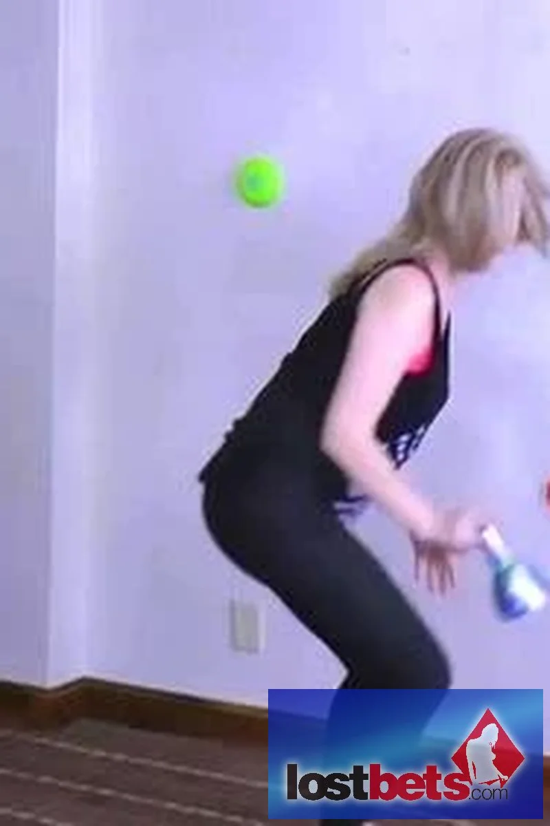 Strip Podstab with Lika, Kym, and Nikole - Screenshot 1 of 4