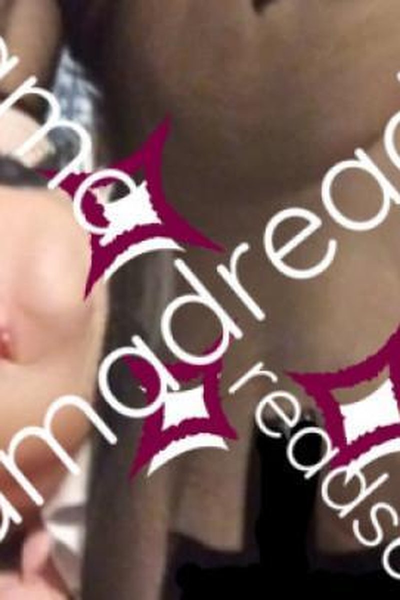 Come Here - Screenshot 1 of 4 - MILF (30+)