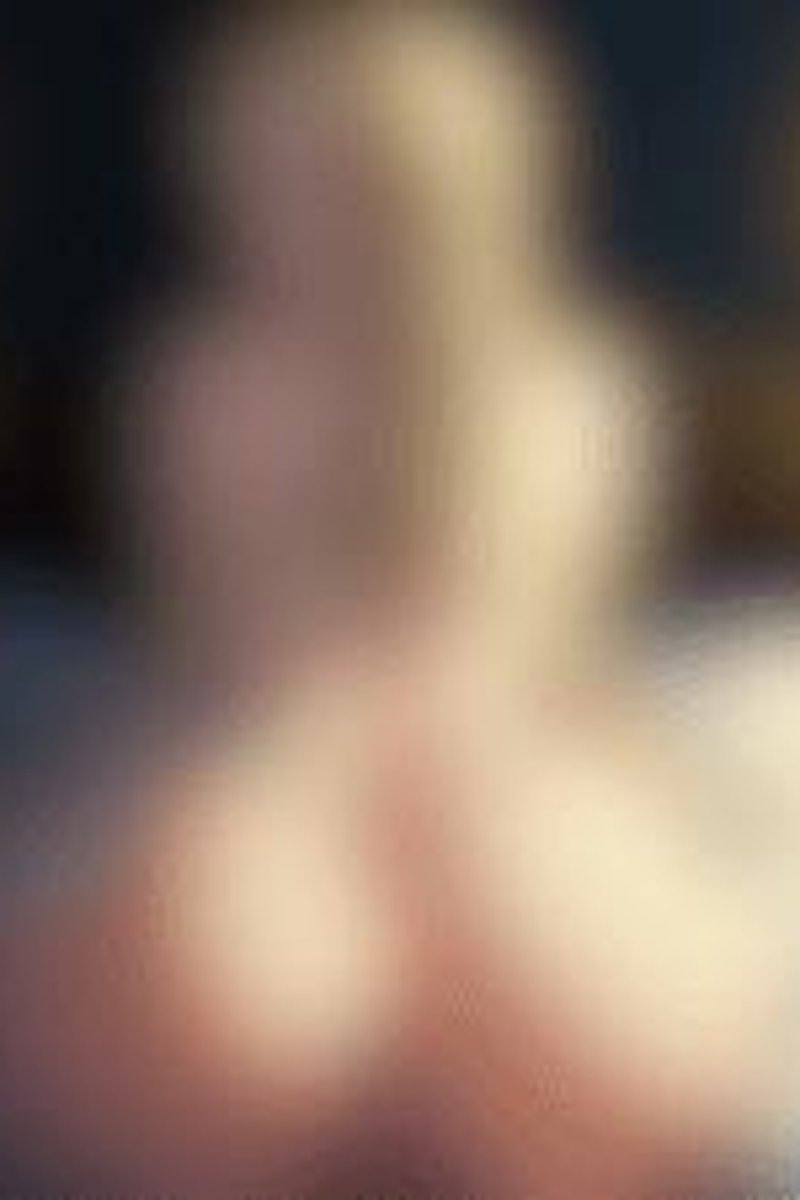 Nude - Screenshot 1 of 4 - Animated