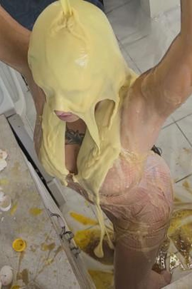 Messy Breakfast - Screenshot 1 of 4 - Blowjob