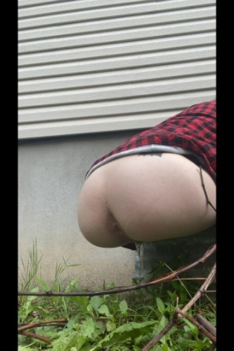 Piss Compilation - Screenshot 1 of 4 - Golden Shower