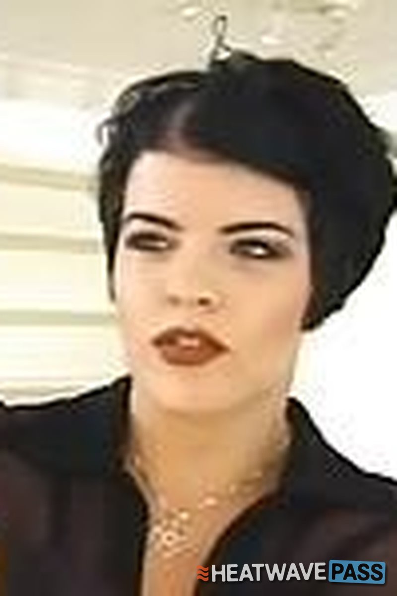 Holli Woods Peforms with Dave and Christian - Screenshot 1 of 4 - Anal