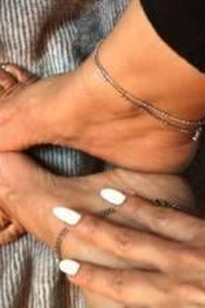 White Long Toe Nails - Screenshot 1 of 4 - Foot Fetish