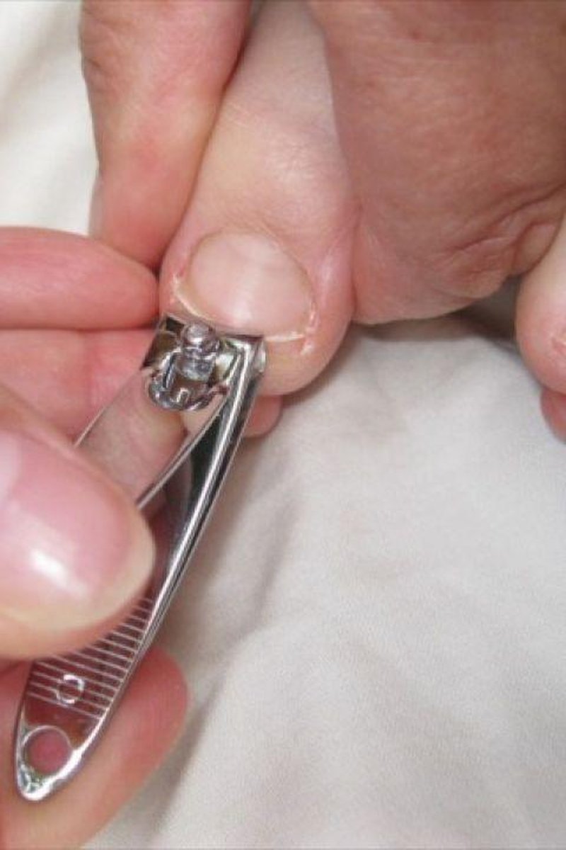 Pedicure - Screenshot 1 of 4 - Foot Fetish