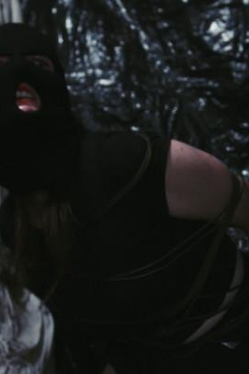 Wrong House - Screenshot 1 of 4 - Bondage