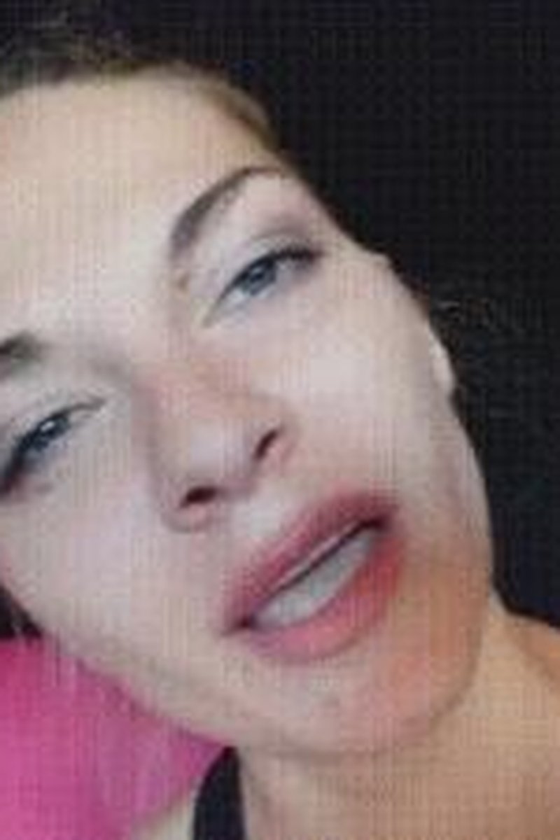 Toxic Girlfriend - Screenshot 1 of 4 - Close Up
