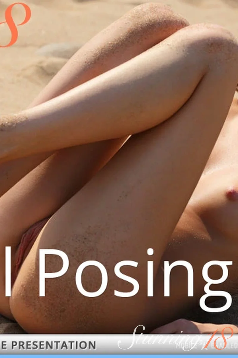 Model Posing - Screenshot 1 of 4 - European