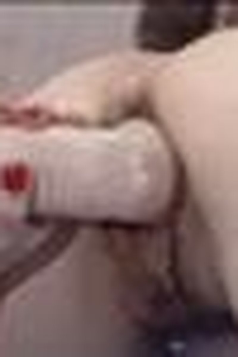 Lesbian Pussy Fisting - Screenshot 1 of 4 - Fisting