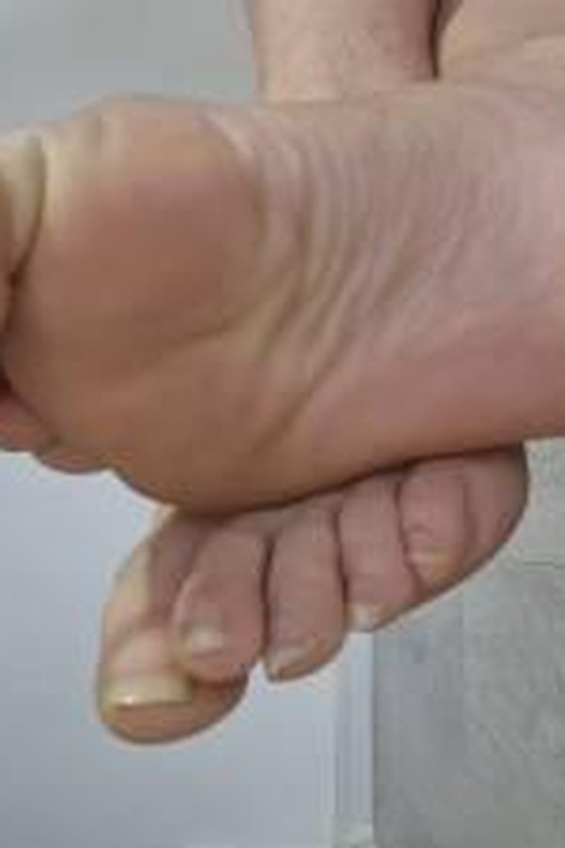 Long Toenails - Screenshot 1 of 4 - Domination