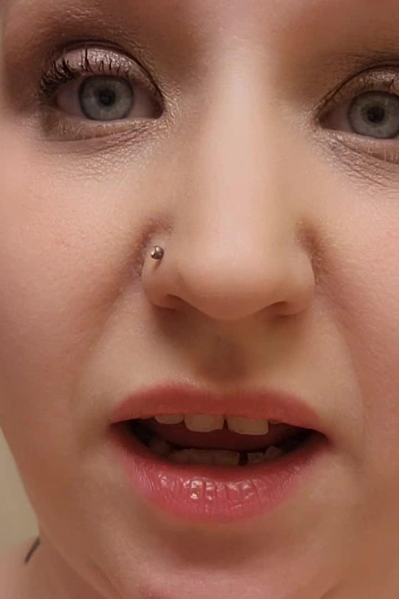 Lost Temporary Crown - Screenshot 1 of 4 - Close Up