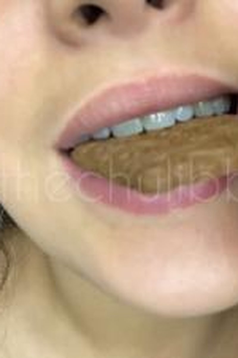 Chewing - Screenshot 1 of 4 - ASMR