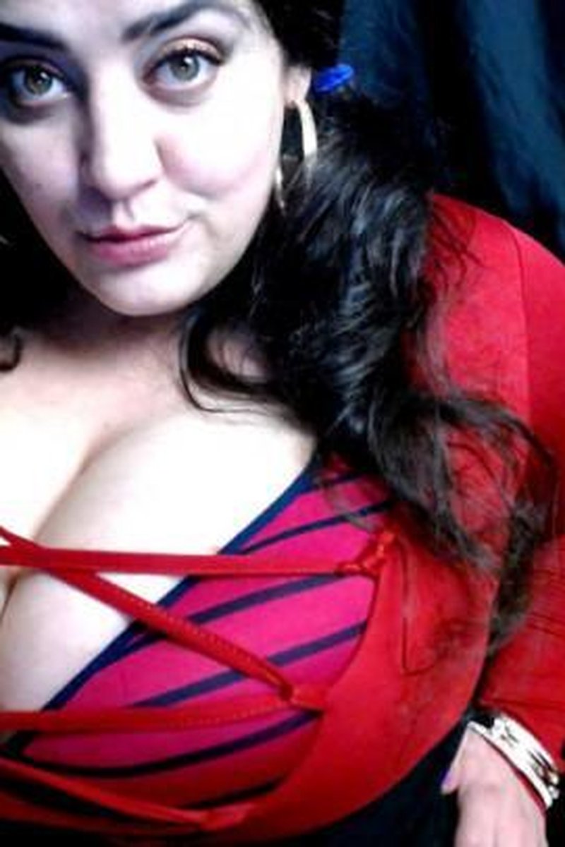 Debts Covered - Requested - Screenshot 1 of 4 - Big Tits