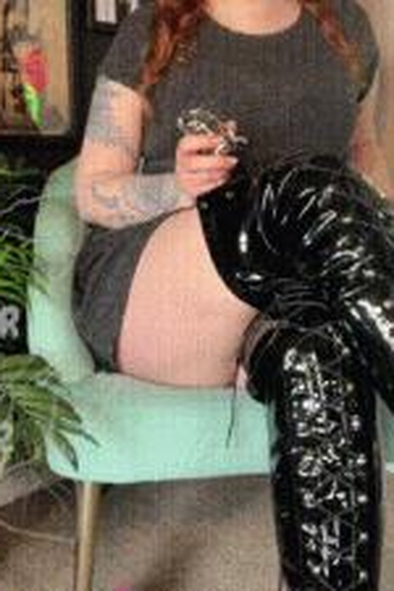 Chastity Corruption - Screenshot 1 of 4 - Blackmail