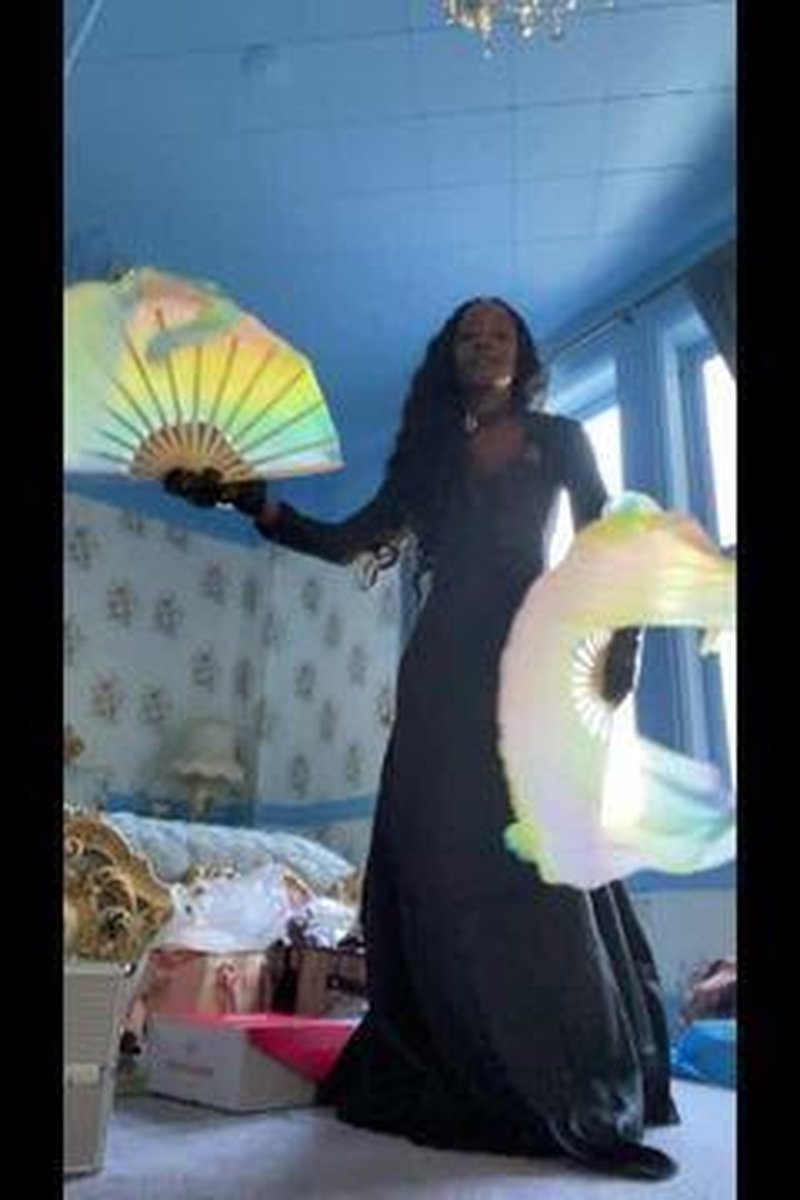 Alluring Nightwalker - Screenshot 1 of 4 - Black