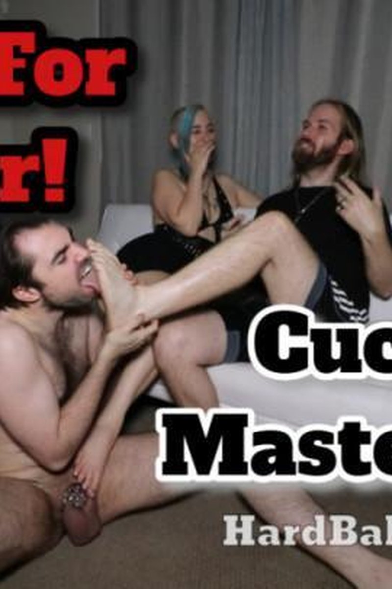 Pathetic Cuck Bitch Caged For A Year, Gets Balls Stepped On - Screenshot 1 of 4 - BDSM