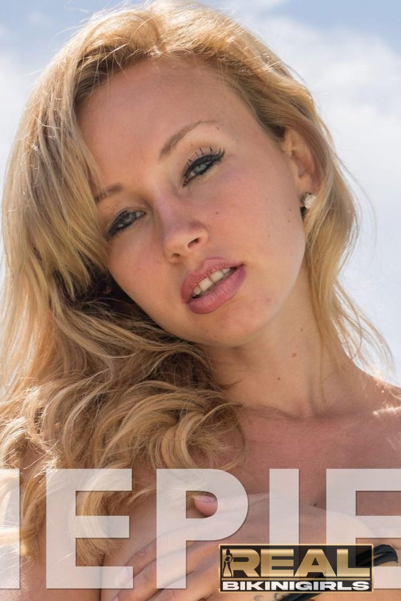 Onepiece - Screenshot 1 of 4 - Blond Hair