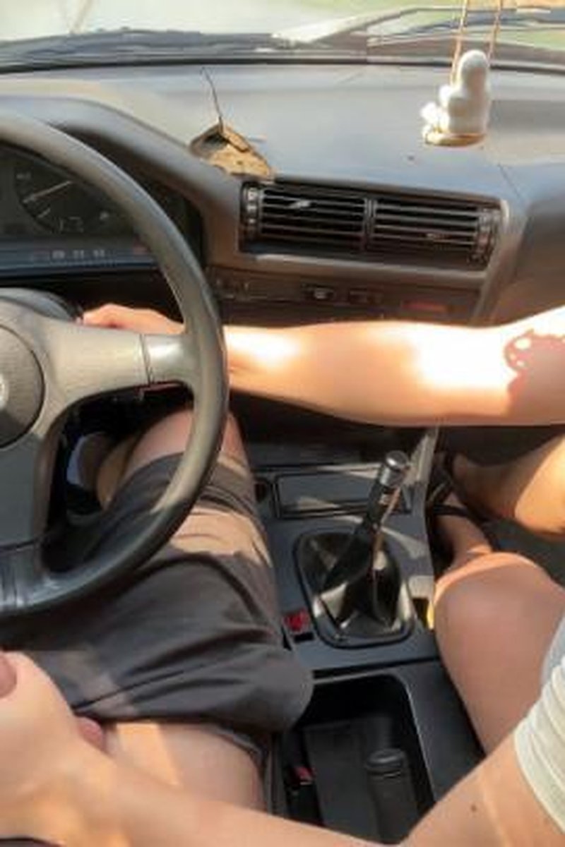 TP-manyvidsangelmonica-girl-milks-drivers-dick-while-cranking-on-a-bmw-e30-1080