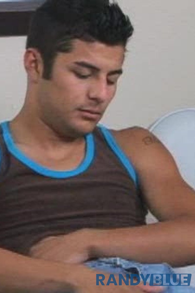 Jay Lopez - Screenshot 1 of 4 - Hairless Pussy
