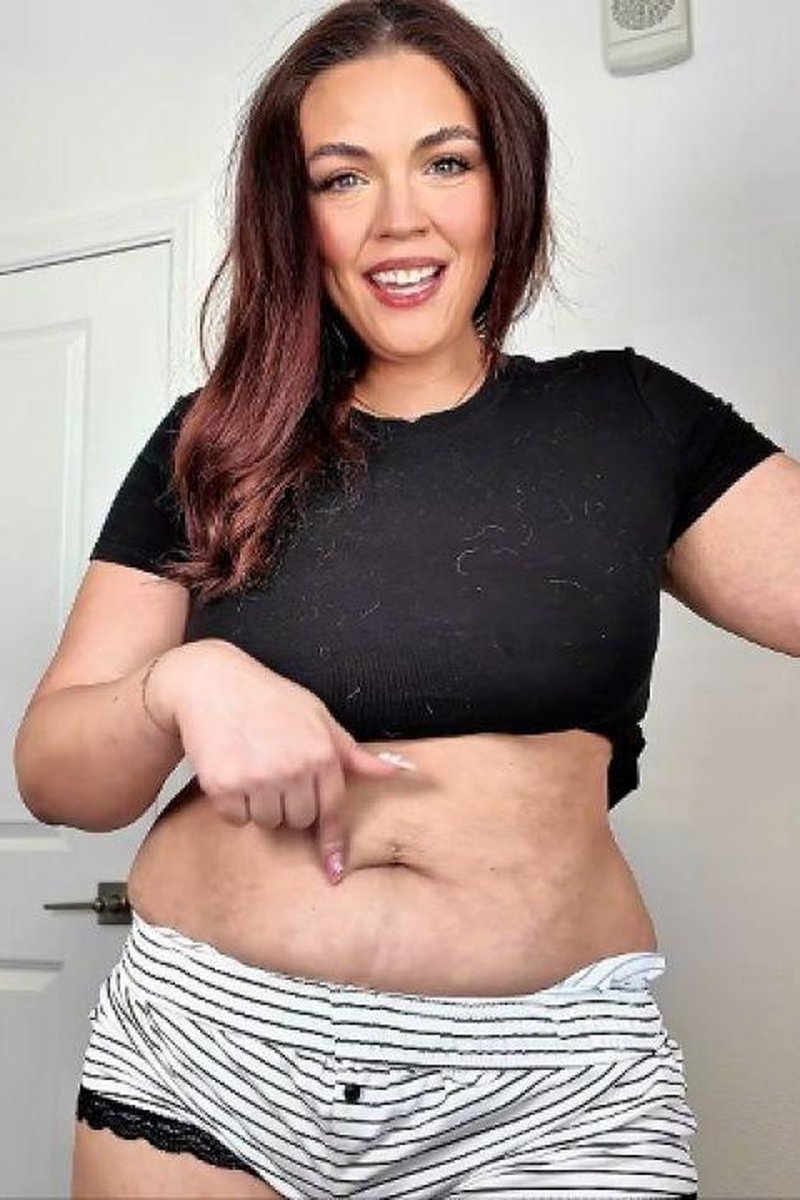 TP-manyvidsscarlettvenom-morning-navel-worship-1