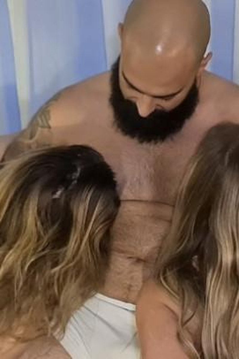 Two Hotwives Slayed - Screenshot 1 of 4 - Bisexual