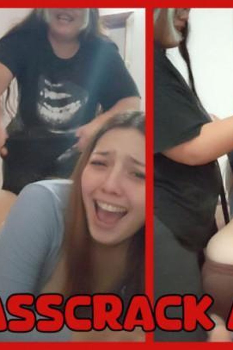 Asscrack And Wedgies With Friend - Screenshot 1 of 4 - Ass Fetish
