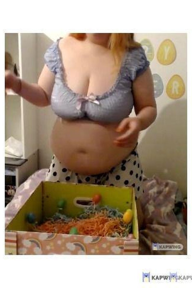 Slutty Easter Bunny - Easter Egg Hunt - Screenshot 1 of 4 - BBW