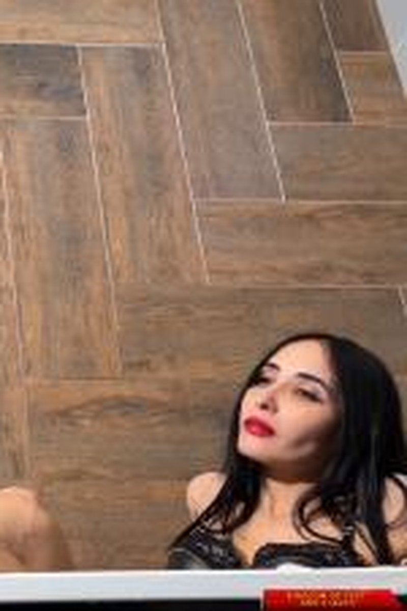 Quick Date Prt 3 - Screenshot 1 of 4 - Femdom