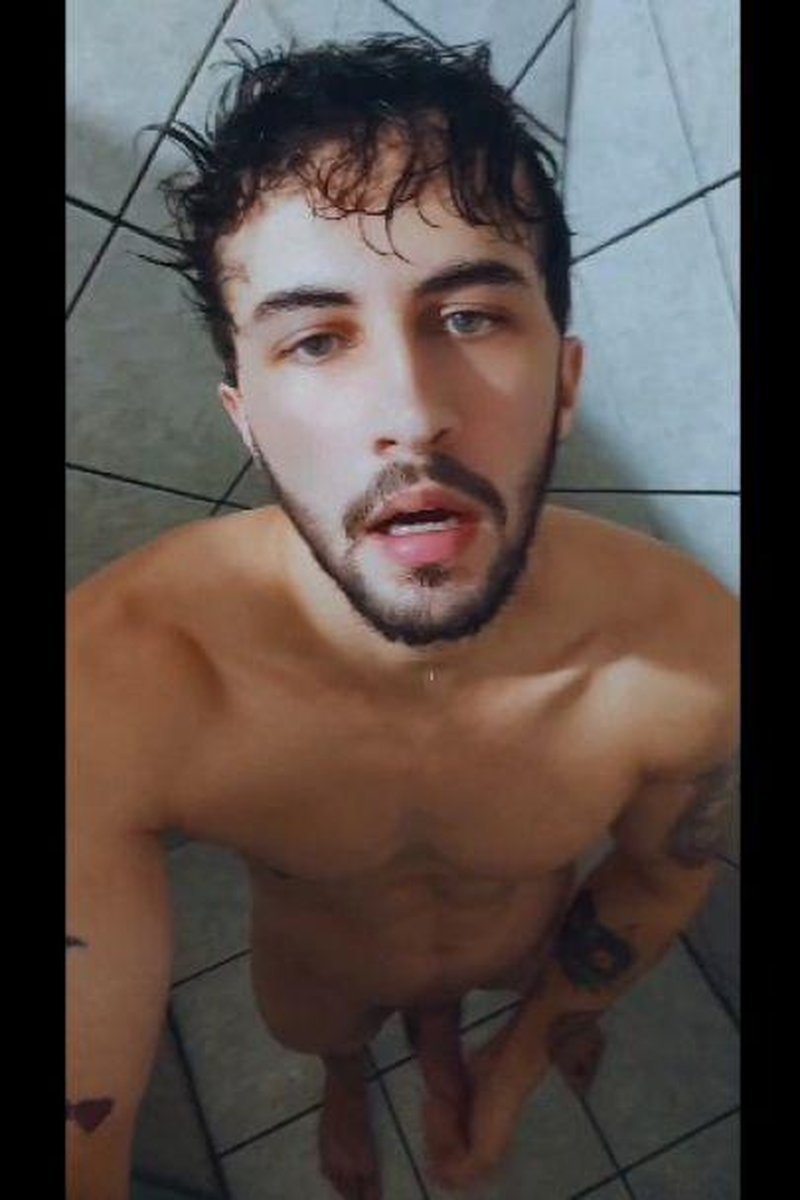 Hot Shower With Hot Step-Daddy - Screenshot 1 of 4 - Babes